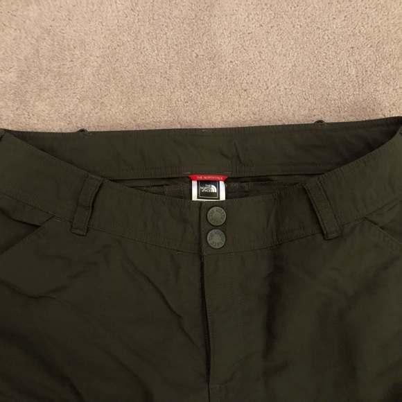 The North Face Women's Convertible Hiking Pants. - Picture 2 of 6
